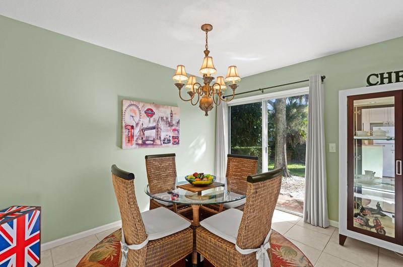 Image 11 of 39 For 12816 Woodmill Dr