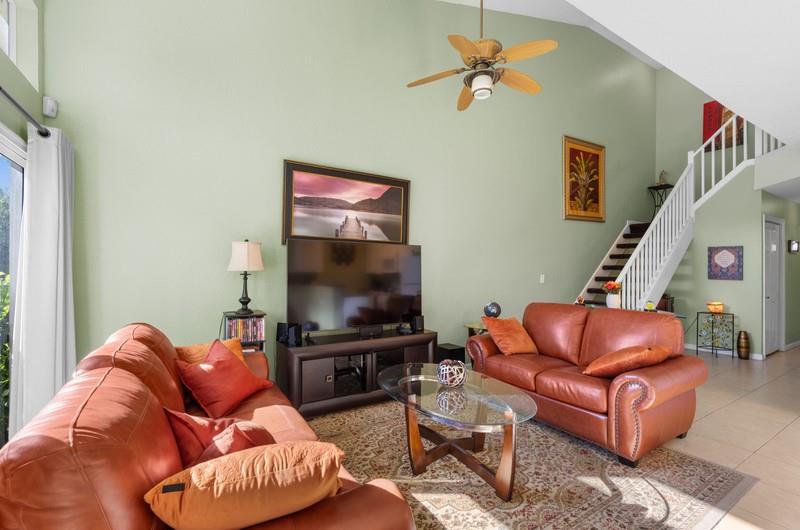 Image 4 of 39 For 12816 Woodmill Dr