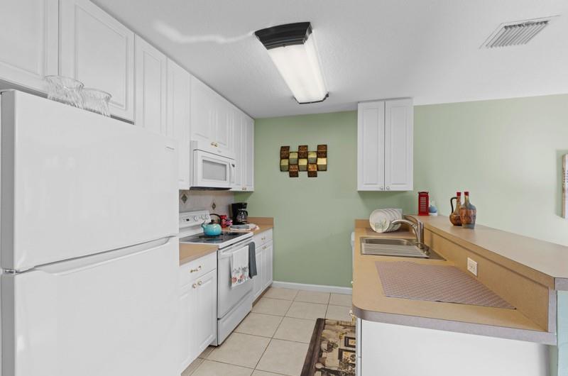 Image 9 of 39 For 12816 Woodmill Dr