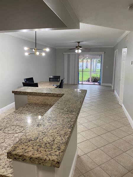 Image 3 of 8 For 4200 Crystal Lake Dr  115