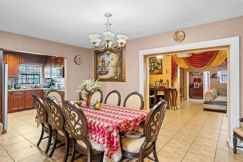 Image 11 of 38 For 45 212th St  