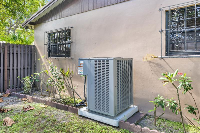 Image 30 of 38 For 45 212th St  