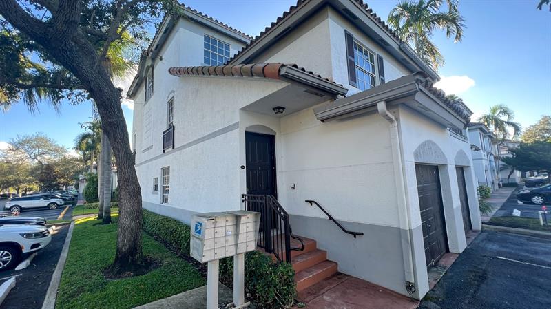 Details for 735 148th Ave, Davie, FL 33325
