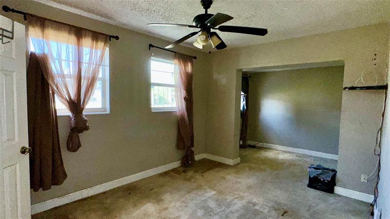 Image 10 of 27 For 4810 11th Pl