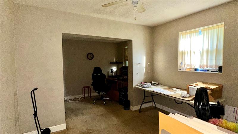 Image 14 of 27 For 4810 11th Pl