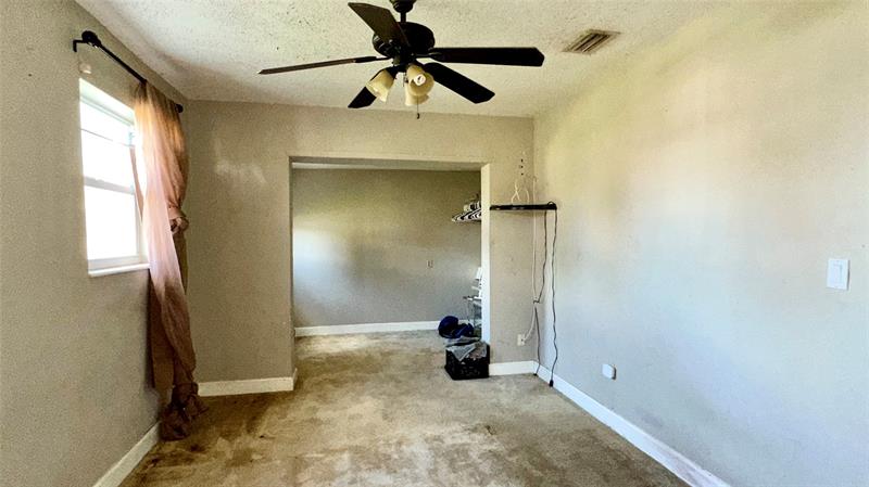 Image 15 of 27 For 4810 11th Pl