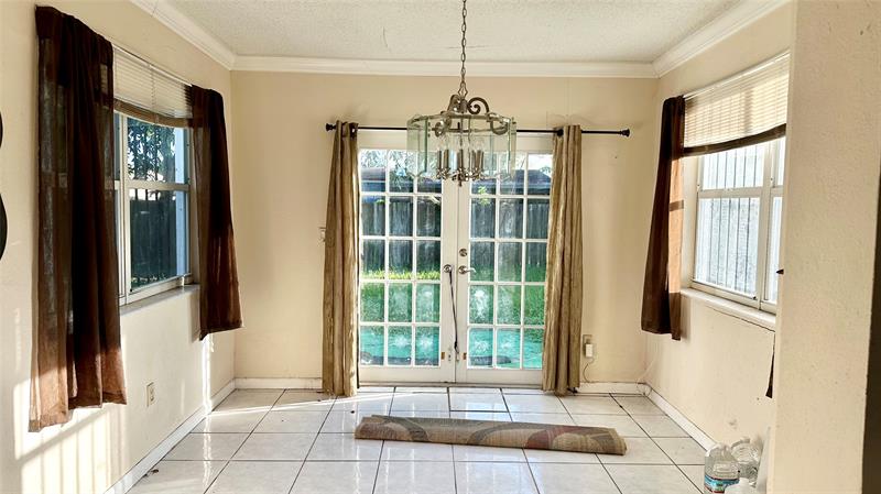 Image 5 of 27 For 4810 11th Pl