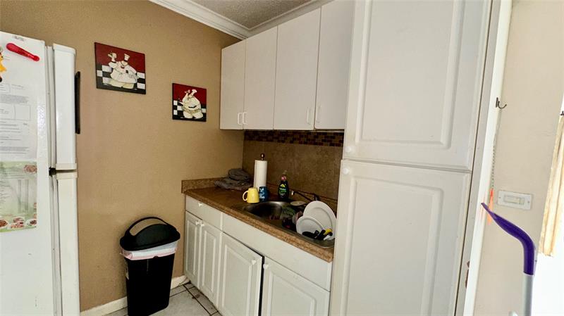 Image 8 of 27 For 4810 11th Pl