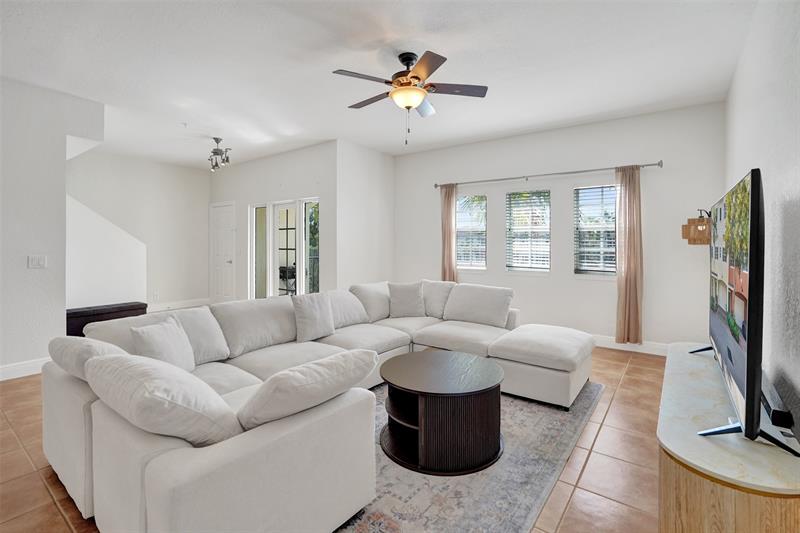 Image 32 of 54 For 228 6th Ct  228