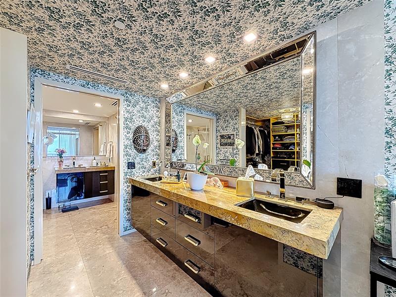 Image 15 of 37 For 1800 Ocean Dr  2709