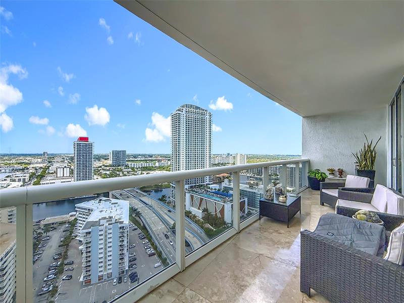 Image 26 of 37 For 1800 Ocean Dr  2709