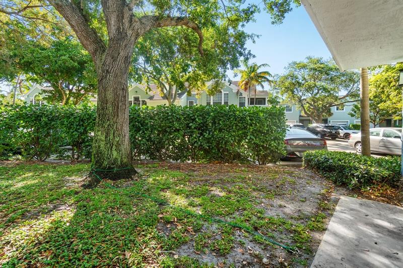 Image 26 of 44 For 1030 Crystal Way  104