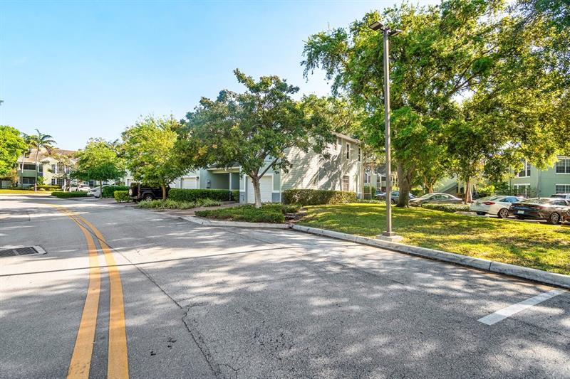 Image 37 of 44 For 1030 Crystal Way  104