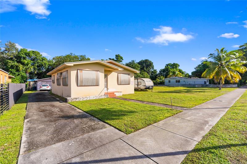 Image 18 of 35 For 23 116th St  