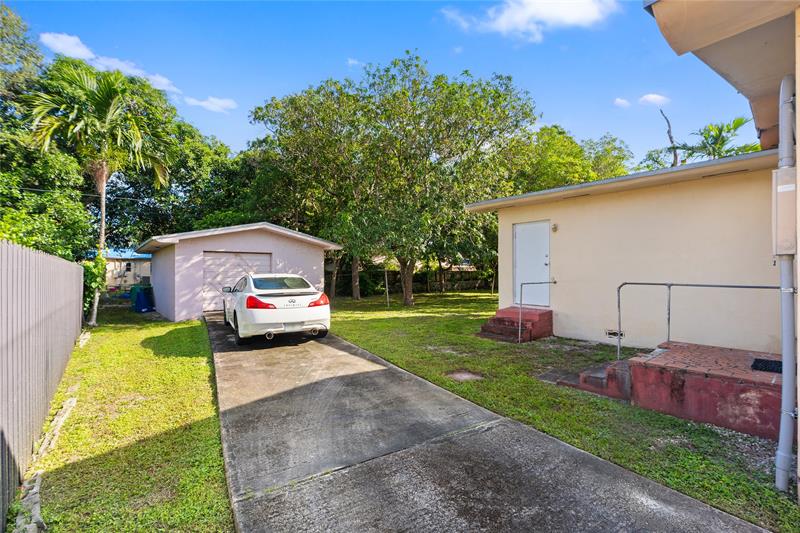 Image 21 of 35 For 23 116th St  