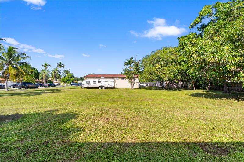 Image 24 of 35 For 23 116th St  