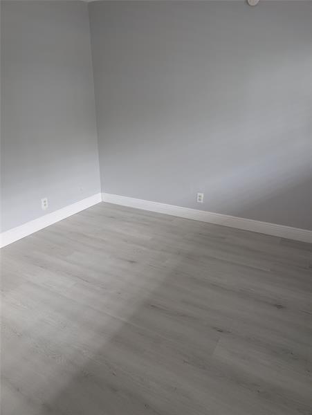 Image 19 of 20 For 5881 16th Pl  224