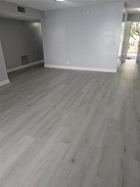 Image 3 of 20 For 5881 16th Pl  224