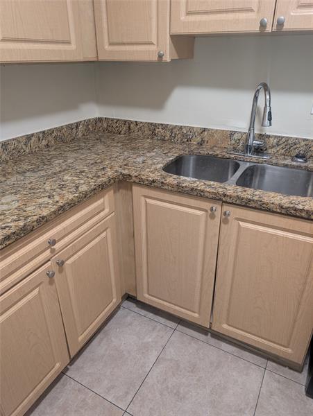 Details for 5850 17th Pl  114, Sunrise, FL 33313