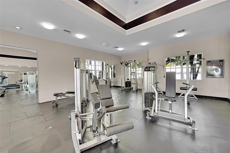 Image 22 of 47 For 2841 Oakland Forest Dr  106