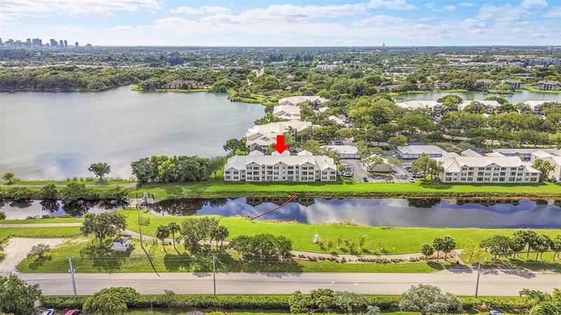 Image 45 of 47 For 2841 Oakland Forest Dr  106