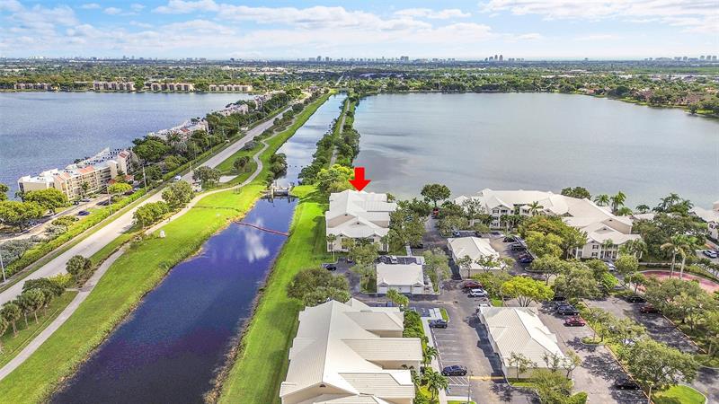 Image 46 of 47 For 2841 Oakland Forest Dr  106