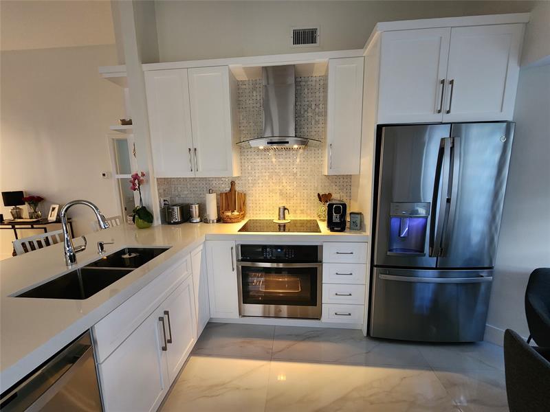 Image 20 of 57 For 1303 Seagrape Cir