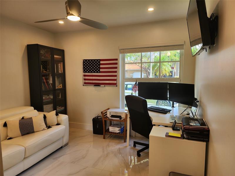 Image 32 of 57 For 1303 Seagrape Cir