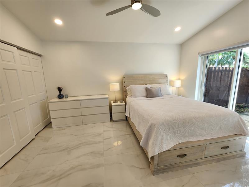 Image 37 of 57 For 1303 Seagrape Cir