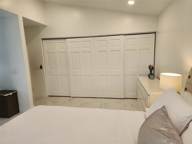 Image 38 of 57 For 1303 Seagrape Cir