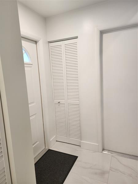 Image 6 of 57 For 1303 Seagrape Cir