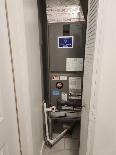 Image 7 of 57 For 1303 Seagrape Cir