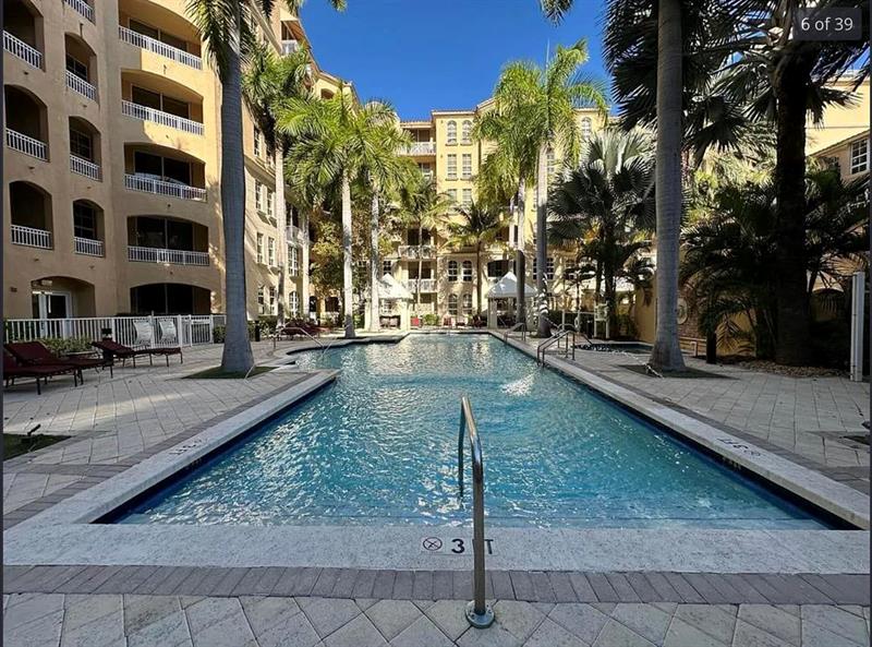 Image 5 of 20 For 3001 185th St  318