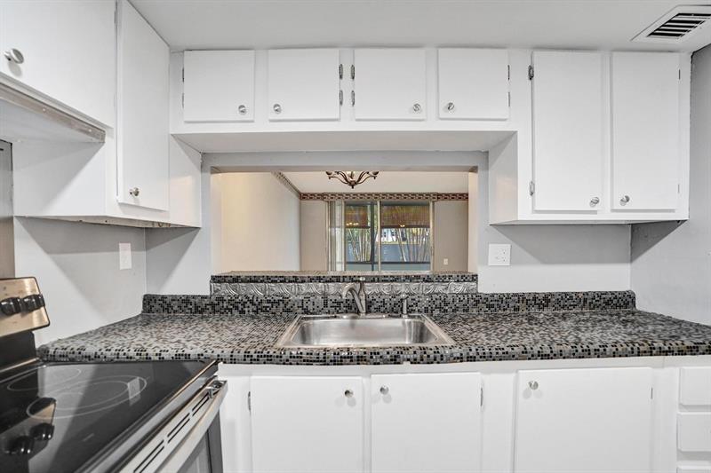 Image 11 of 31 For 9201 Lime Bay Blvd  114