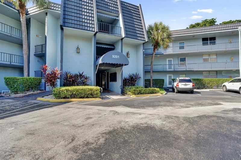 Image 31 of 31 For 9201 Lime Bay Blvd  114