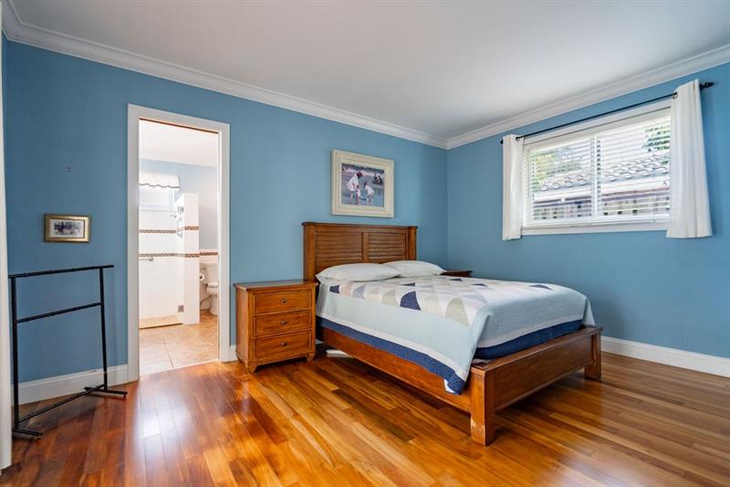 Image 11 of 42 For 571 12th St  