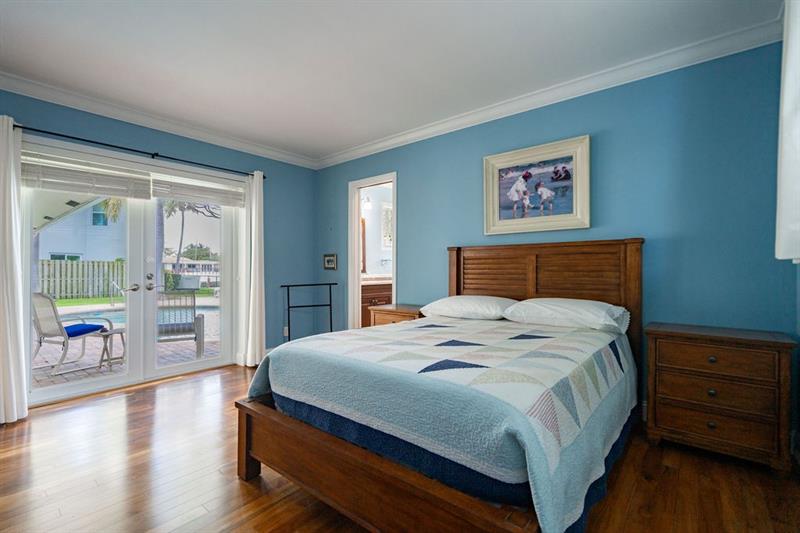Image 12 of 42 For 571 12th St  