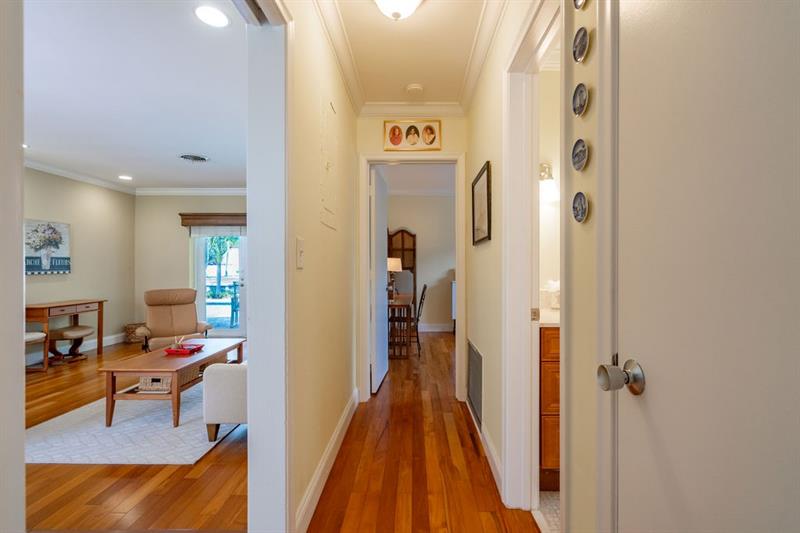 Image 24 of 42 For 571 12th St  
