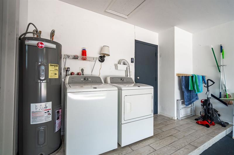 Image 30 of 42 For 571 12th St  