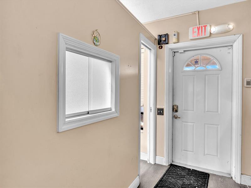Image 15 of 43 For 4901 51st St