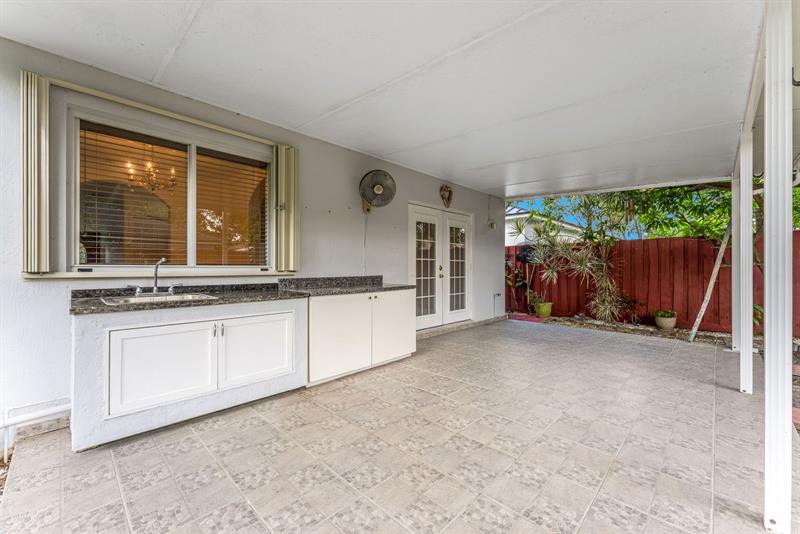 Image 25 of 36 For 16757 91st Ct