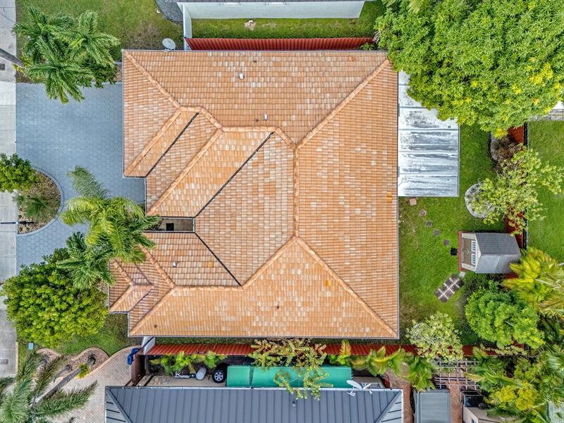 Image 26 of 36 For 16757 91st Ct