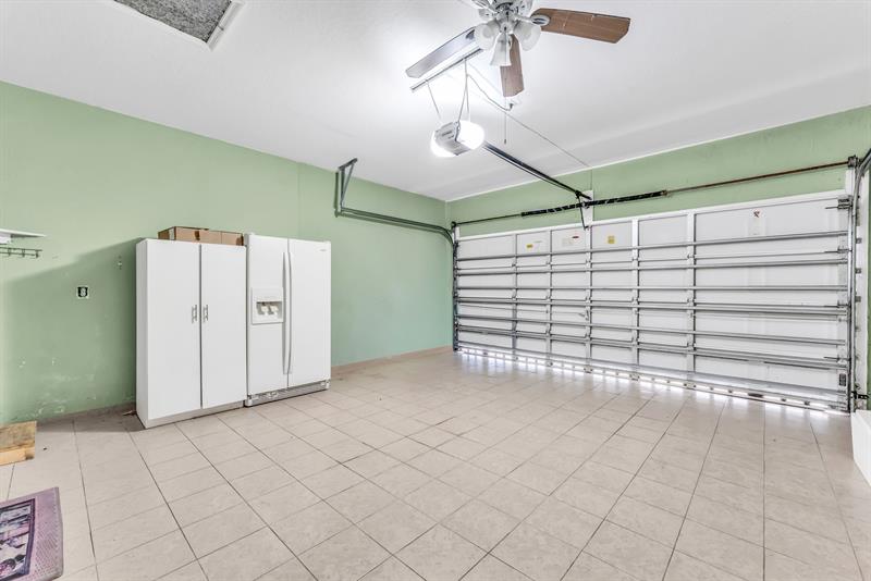 Image 29 of 36 For 16757 91st Ct