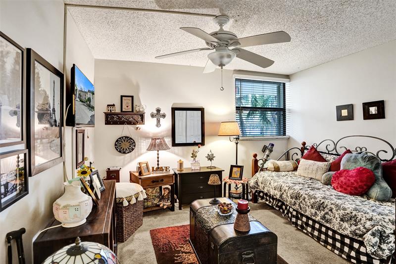 Image 12 of 18 For 8415 Forest Hills Dr  206