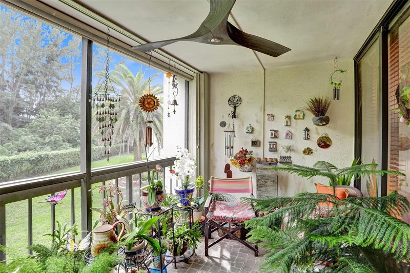 Image 14 of 18 For 8415 Forest Hills Dr  206