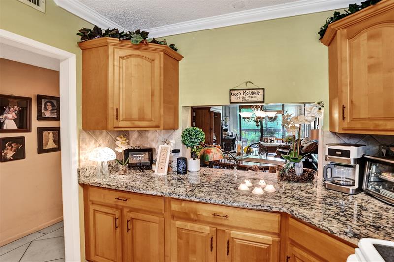 Image 7 of 18 For 8415 Forest Hills Dr  206