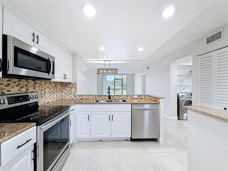 Image 14 of 42 For 7750 50th St  106