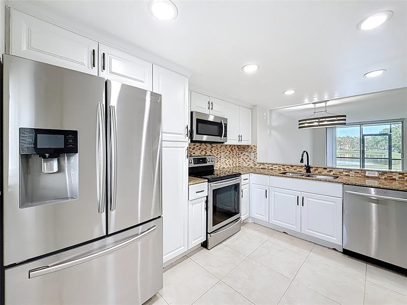 Image 15 of 42 For 7750 50th St  106