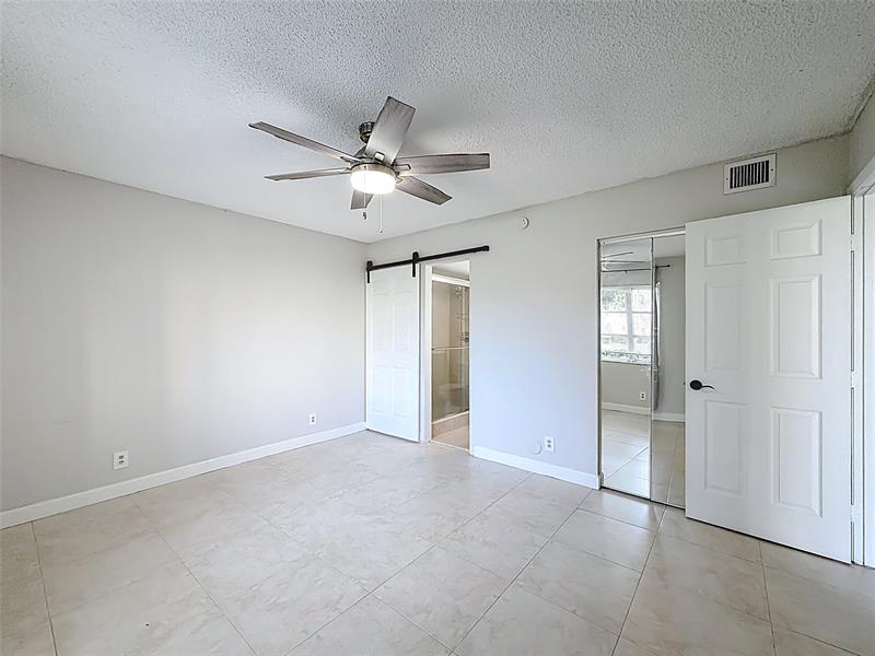 Image 25 of 42 For 7750 50th St  106