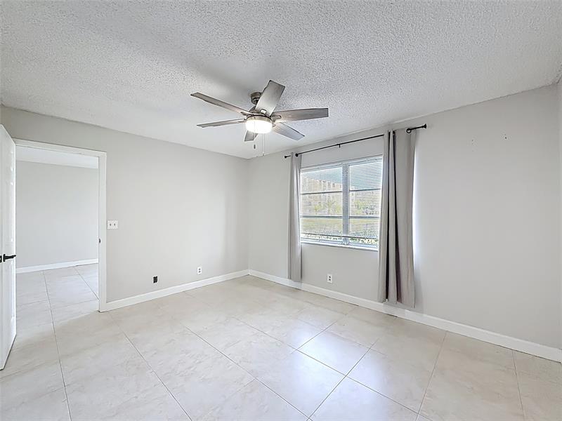 Image 26 of 42 For 7750 50th St  106